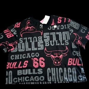11. NWT NBA Chicago Bulls Women's Crop Top (Large & Medium)